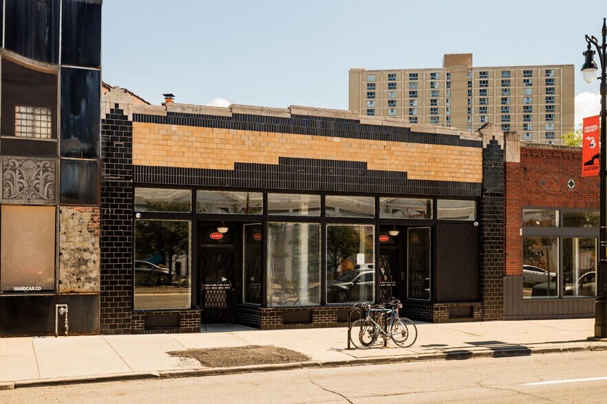 More Photos Of 1480 Gratiot Ave, Detroit Storefront For Sale