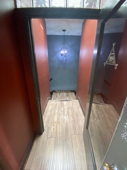 More Photos Of 7214-7218 Melrose Ave, Los Angeles Storefront Retail Office For Lease