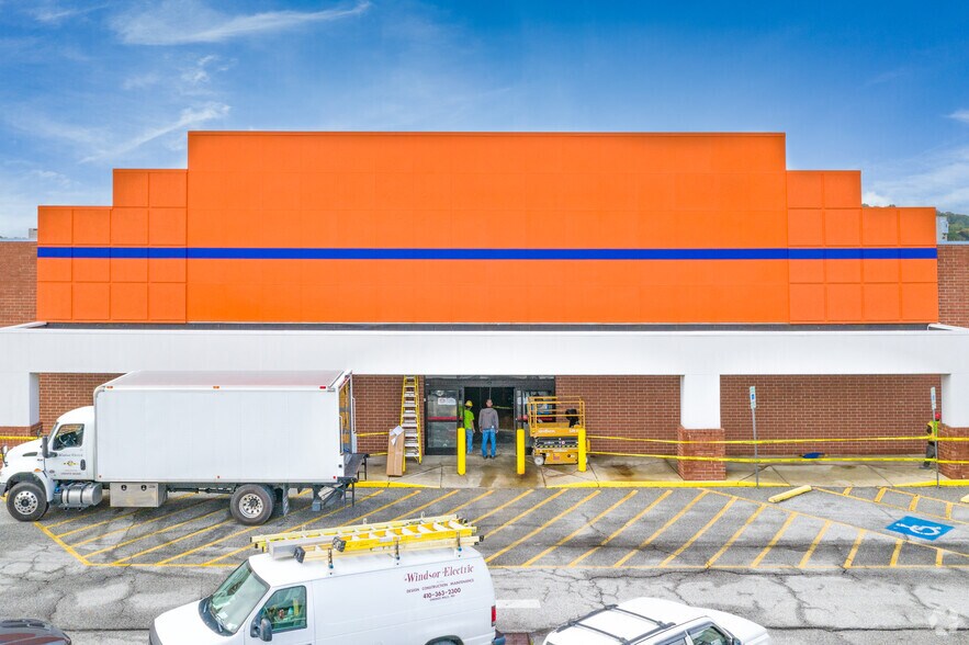 More Photos Of 1920 York Rd, Lutherville Timonium Freestanding For Lease