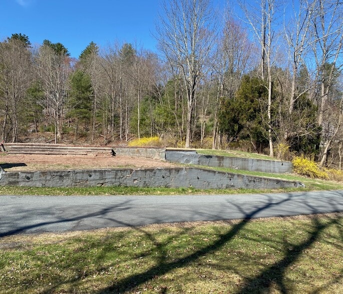 More Photos Of 12 River Rd, Barryville Apartments For Sale