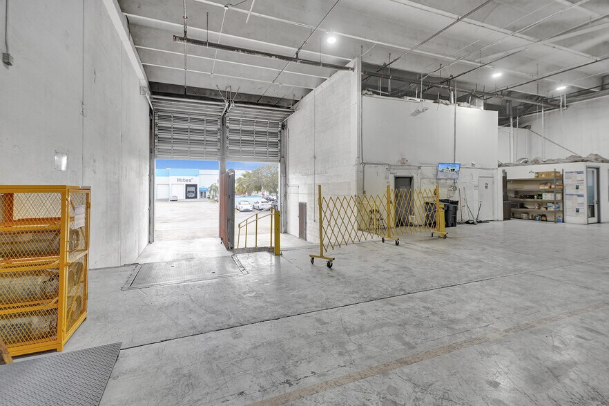 More Photos Of 1630 NW 108th Ave, Miami Warehouse For Sale