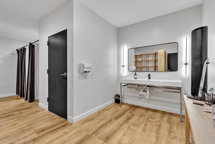 More Photos Of 1612 Carpenter Fletcher Rd, Durham Health Club For Lease