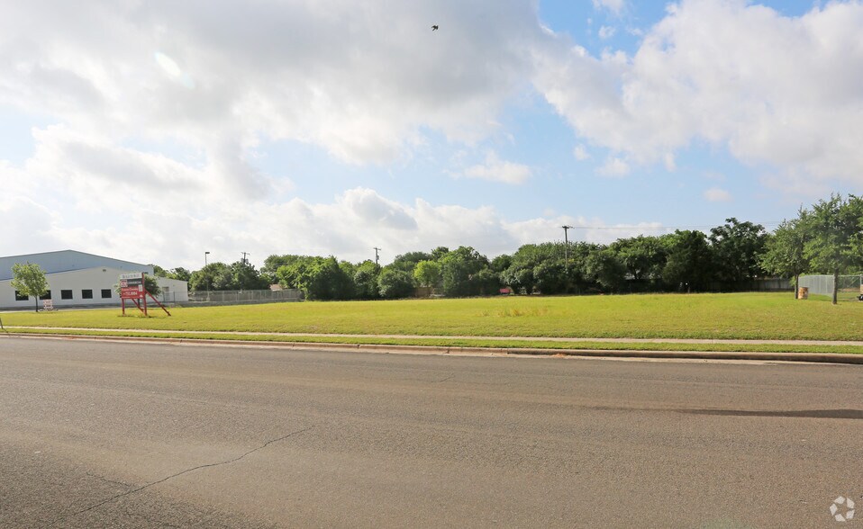 More Photos Of Texas Ave @ Enterprise Dr, Round Rock Land For Sale