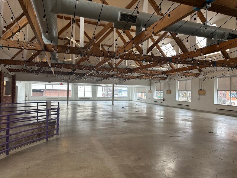 More Photos Of 99 E Main St, Columbus Office For Lease