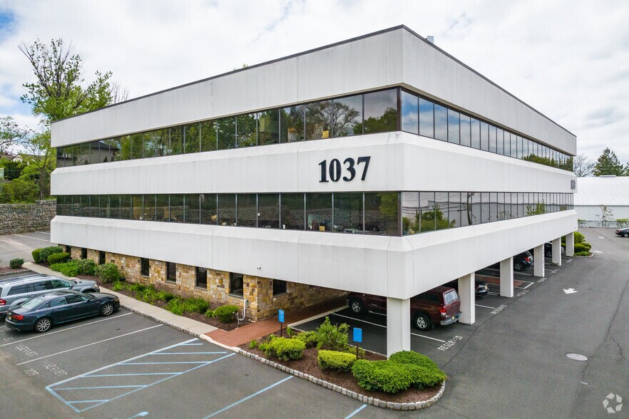 Primary Photo Of 1037 Route 46 E, Clifton Medical For Lease