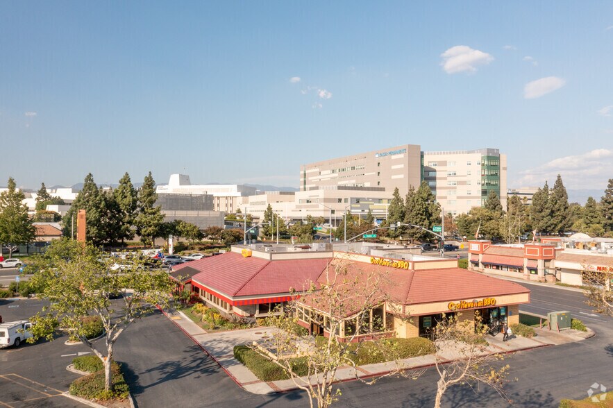 More Photos Of 17009 Valley Blvd, Fontana Unknown For Lease