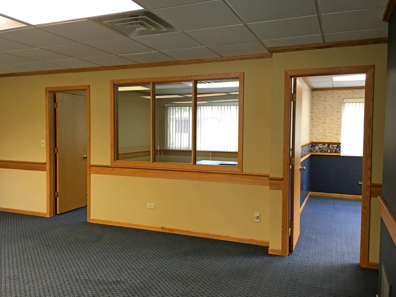 More Photos Of 1101 Irving Park Rd, Bensenville Medical For Sale