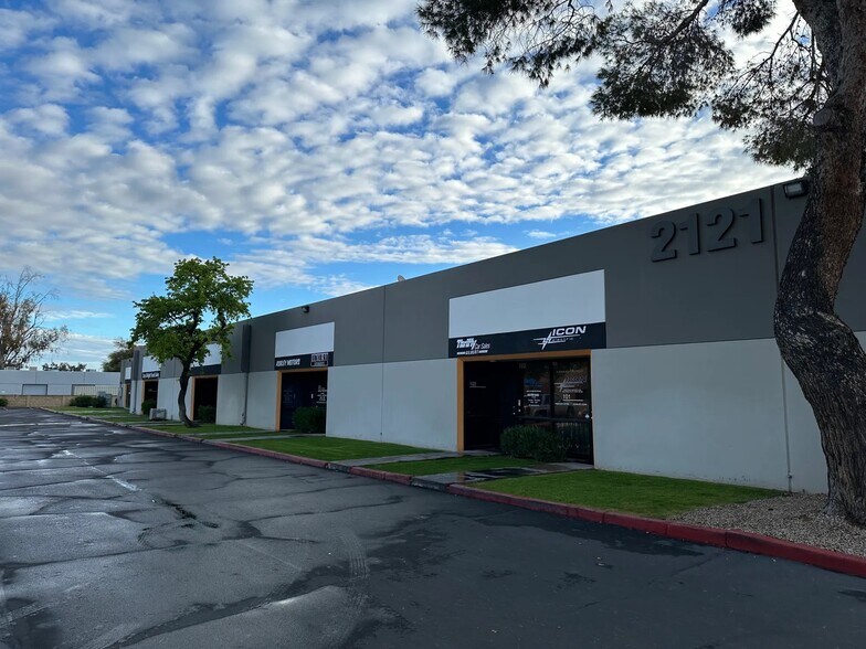 More Photos Of 2121 S Priest Dr, Tempe Unknown For Lease