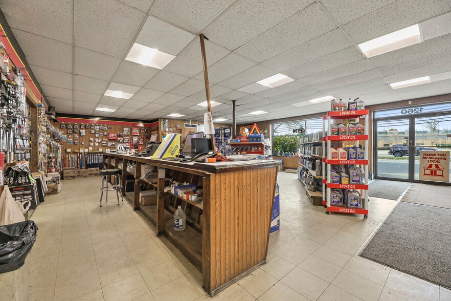 More Photos Of 1260 East St, Pittsfield Freestanding For Sale