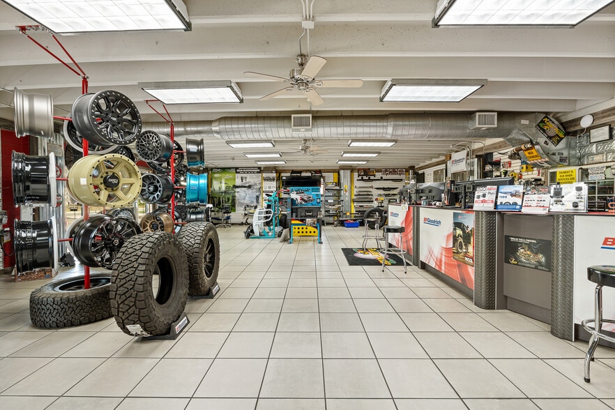 More Photos Of 2238 NW Loop 410 Fwy, San Antonio Auto Repair For Sale