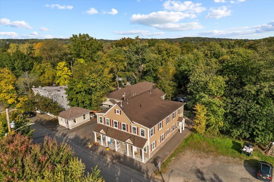 More Photos Of 10 Burnside Ave, Congers Apartments For Sale