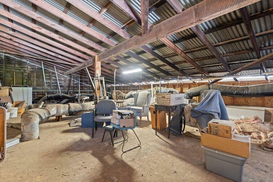 More Photos Of 217 W Jackson St, Ione Storefront Retail Office For Sale