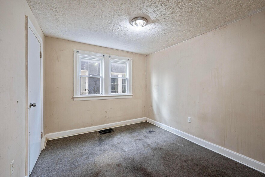 More Photos Of 397 Catherine St, Columbus Apartments For Sale