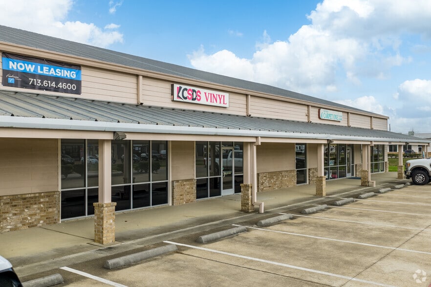 More Photos Of 16333 Mueschke Rd, Cypress Flex For Lease