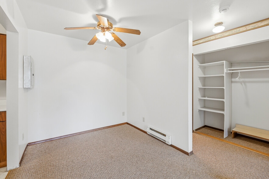 More Photos Of 228 Enterprise St, Stockbridge Apartments For Sale
