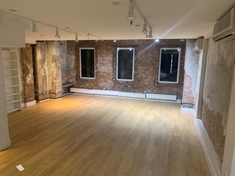 More Photos Of 119 Chambers St, New York Apartments For Lease