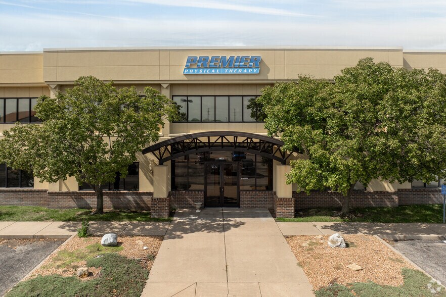 More Photos Of 7340 W 21st St N, Wichita Office For Lease