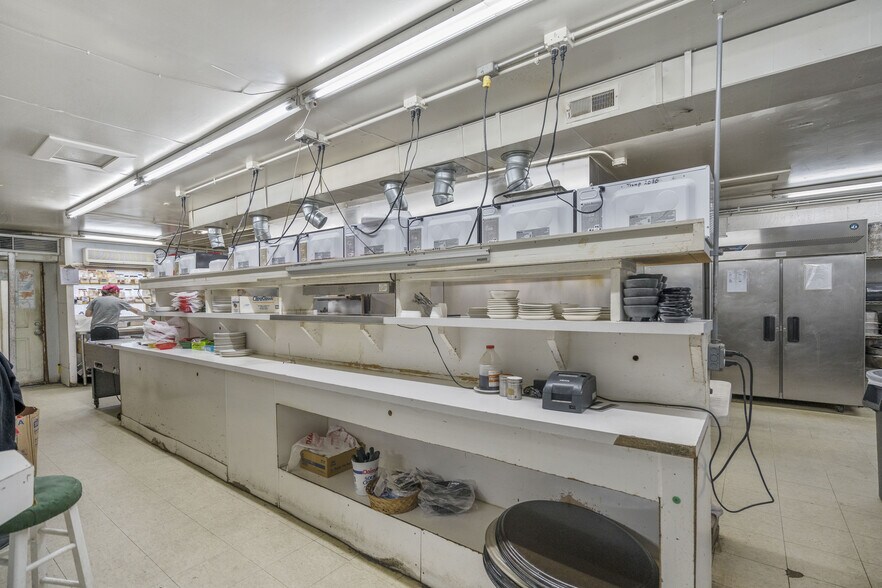 More Photos Of 6605 Hwy 54, Osage Beach Restaurant For Sale