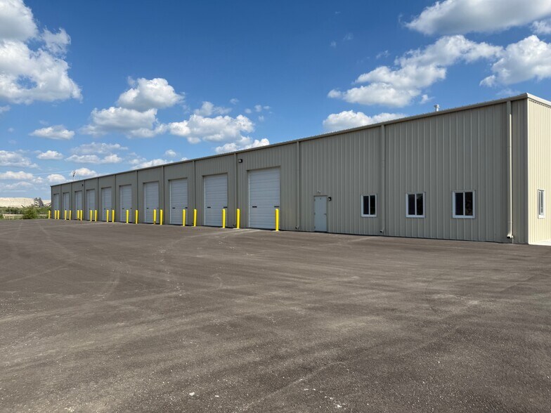 Primary Photo Of 2250 Graham St, Bartlett Warehouse For Lease