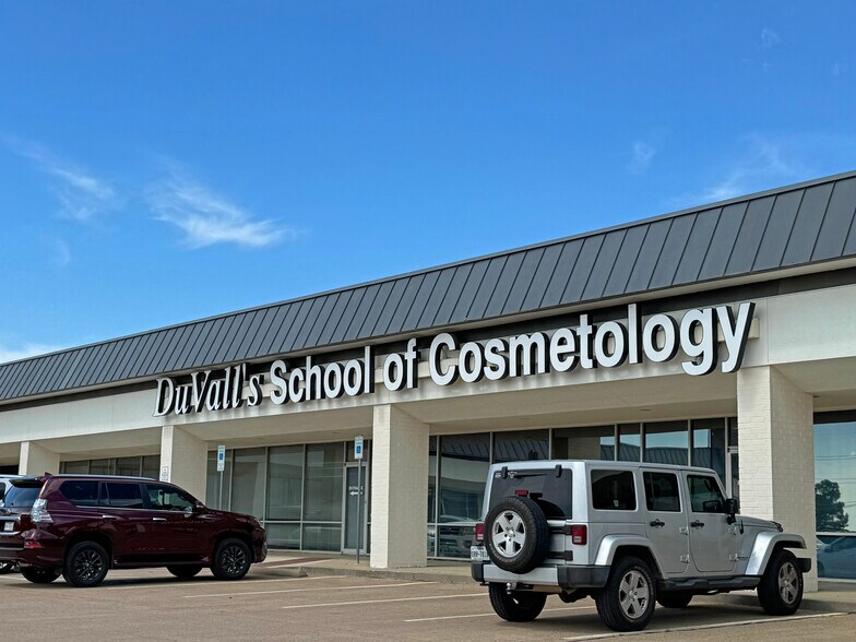 More Photos Of 113-217 Harwood Rd, Hurst Unknown For Lease