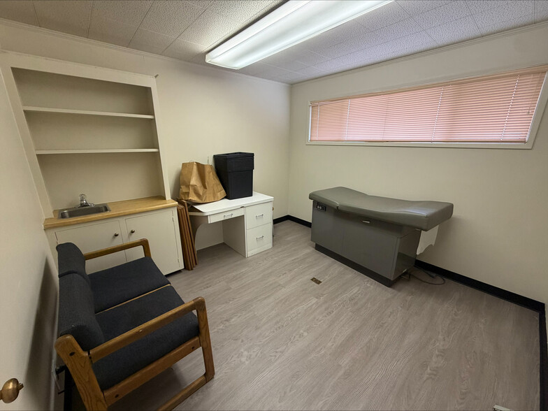 More Photos Of 500 W Eaton Ave, Tracy Medical For Lease