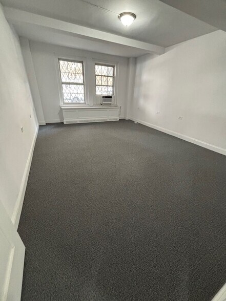 More Photos Of 16 Park Ave, New York Multifamily For Sale