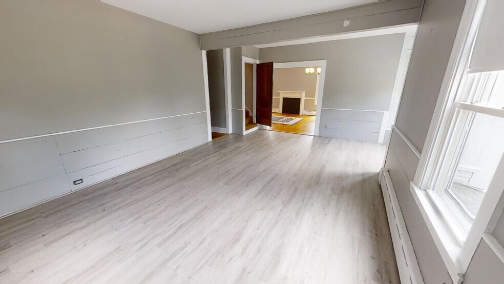 More Photos Of 763 Massachusetts Ave, Lunenburg General Retail For Sale