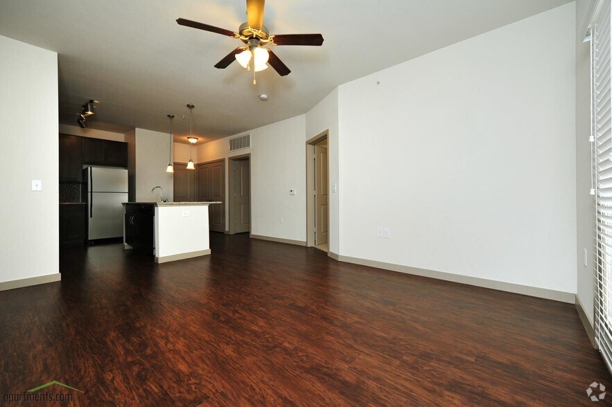 More Photos Of 1601 E Debbie Ln, Mansfield Apartments For Lease