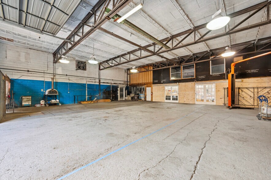 More Photos Of 2418 Martha St, Philadelphia Industrial For Lease