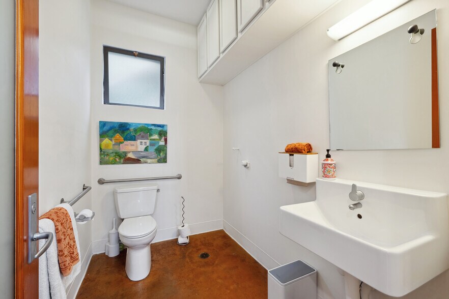 More Photos Of 1010 Grayson St, Berkeley Office Residential For Sale