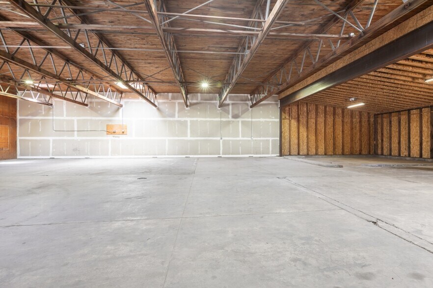 More Photos Of 49 W Burton Ave, Salt Lake City Warehouse For Lease