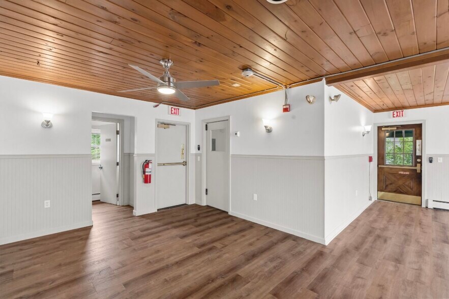 More Photos Of 936 Chalkstone Ave, Providence Storefront Retail Residential For Lease