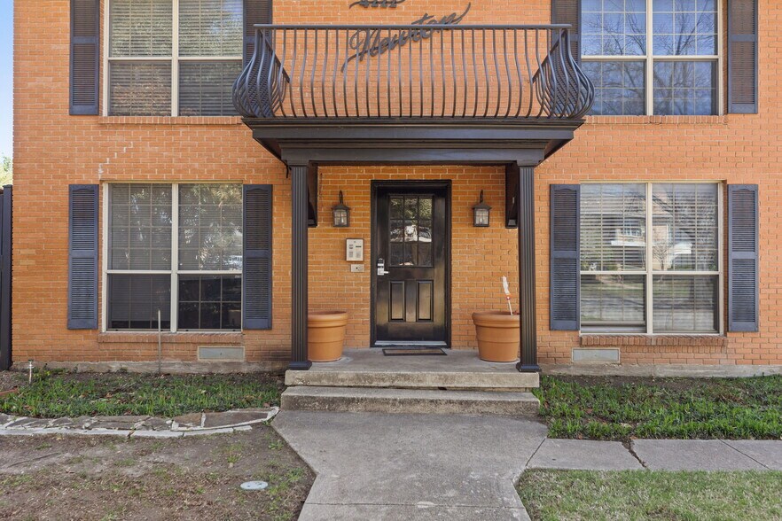 More Photos Of 4222 Newton Ave, Dallas Apartments For Sale