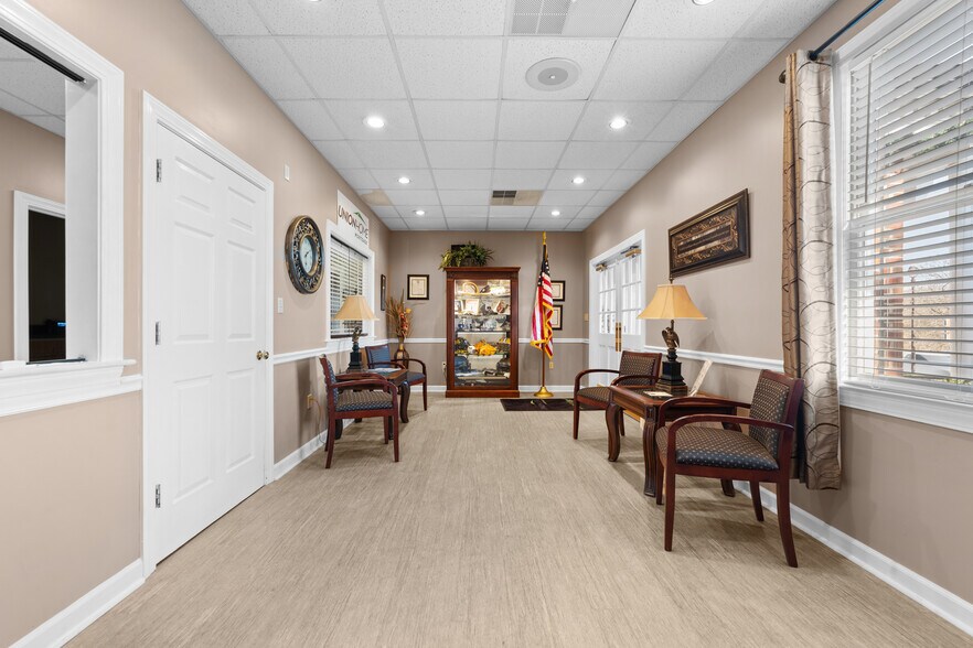 More Photos Of 824 S Dekalb St, Shelby Medical For Sale