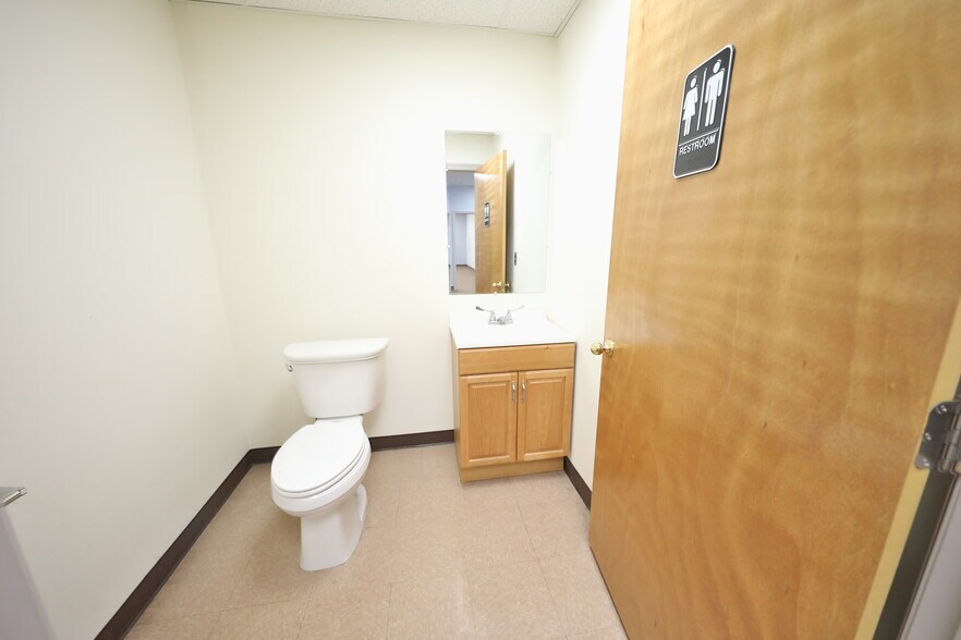 More Photos Of 12 Orben Dr, Landing Showroom For Lease