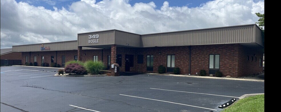 Primary Photo Of 349 Bogle St, Somerset Medical For Sale