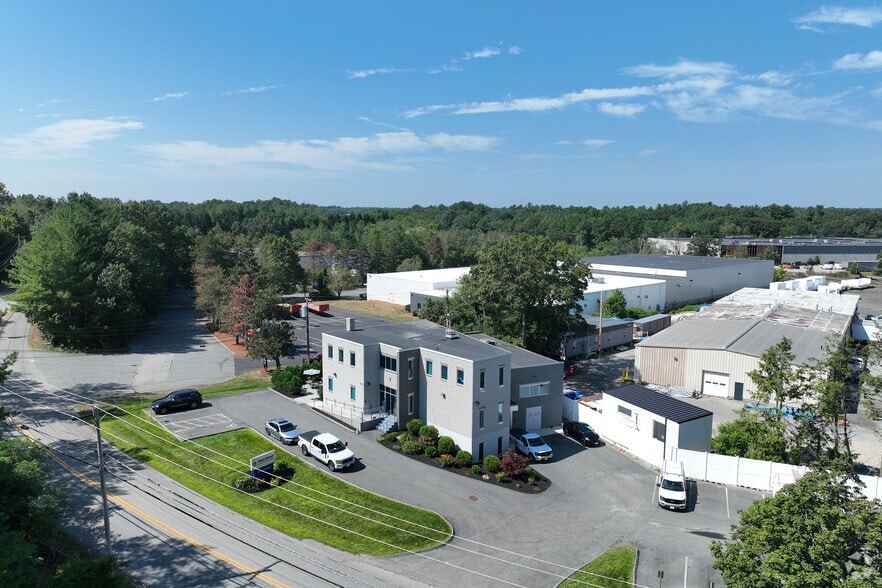 More Photos Of 1 Connector Rd, Andover Office For Sale
