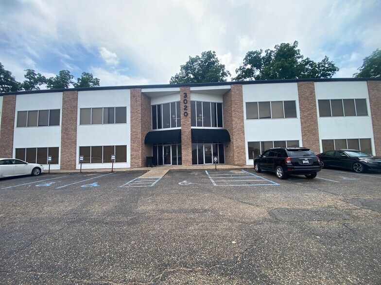 More Photos Of 3020 Knight St, Shreveport Loft Creative Space For Sale