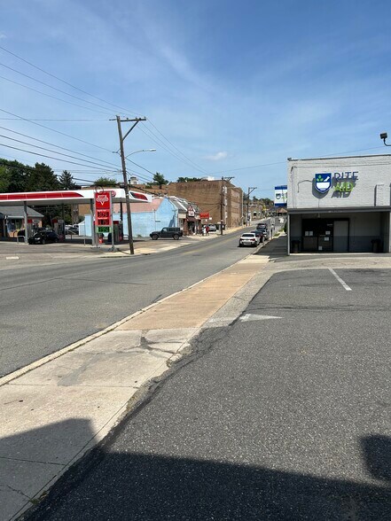 More Photos Of 708 Burmont Rd, Drexel Hill Storefront Retail Residential For Sale
