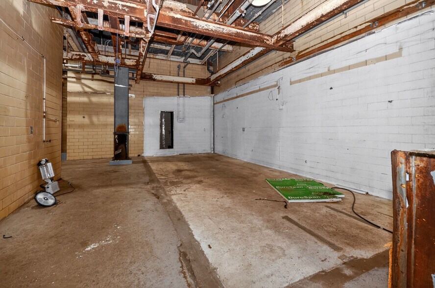 More Photos Of 2628 Orleans St, Detroit Warehouse For Sale