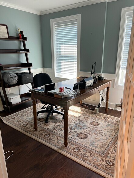 More Photos Of 437 Naubuc Ave, Glastonbury Office For Sale