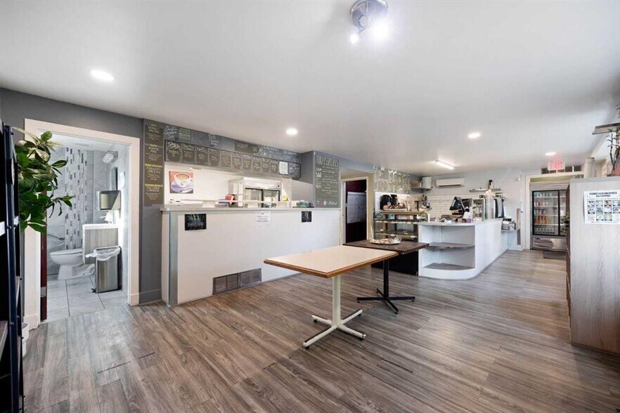 More Photos Of 10015 Main St, Fort McMurray Specialty For Sale