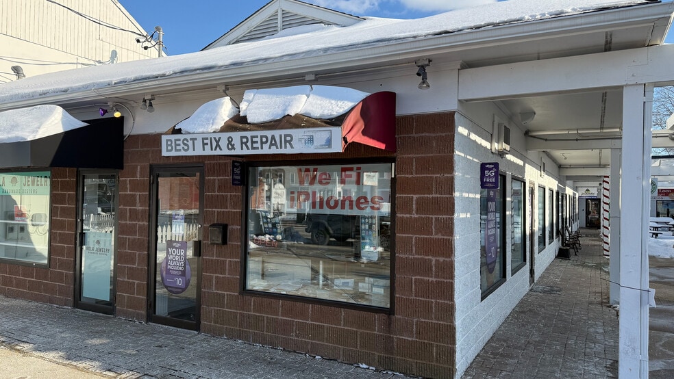 More Photos Of 569 Main St, Hyannis Storefront Retail Office For Sale