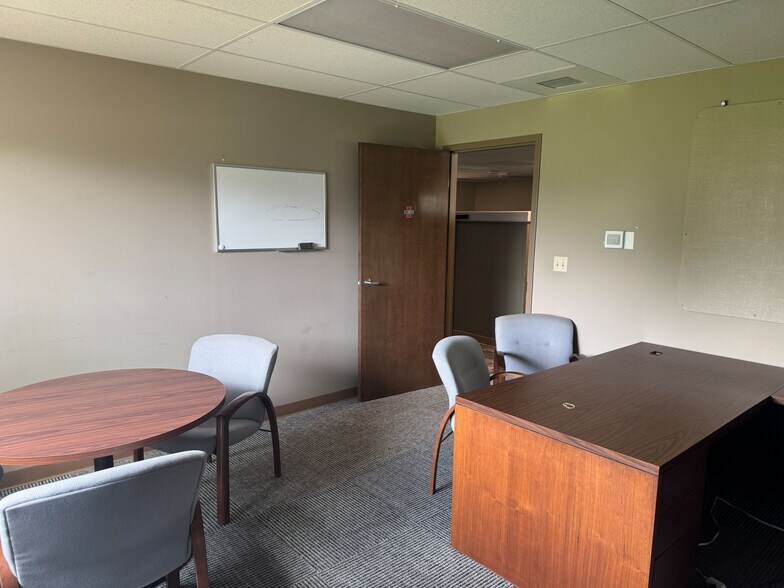 More Photos Of 2709 McGraw Dr, Bloomington Office Residential For Sale