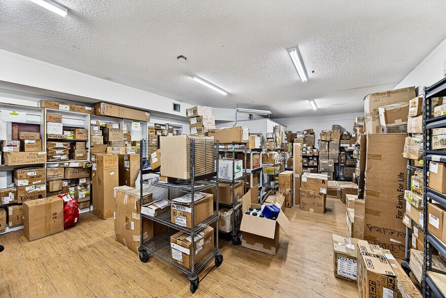 More Photos Of 936-940 NW 1st St, Fort Lauderdale Warehouse For Sale