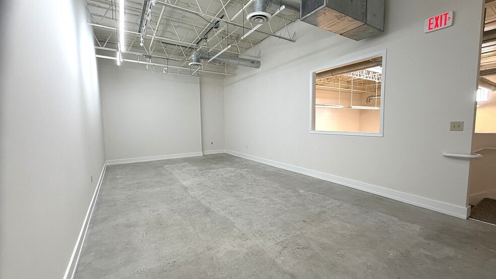 More Photos Of 1320 Ellsworth Industrial Dr, Atlanta Loft Creative Space For Sale