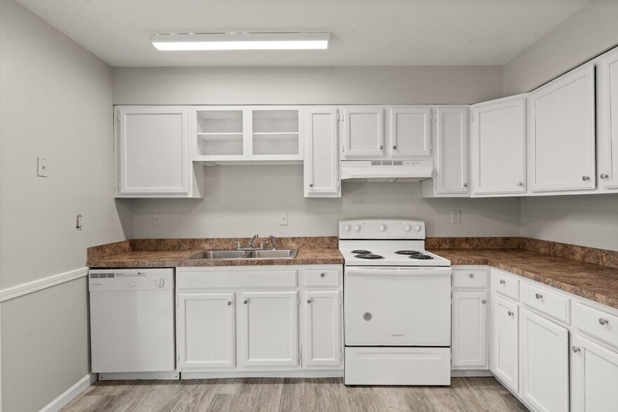More Photos Of 815-817 Lancelot ct, Jeffersonville Multifamily For Sale