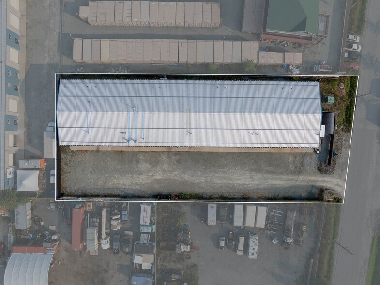 More Photos Of 7341 Industrial Way, Pemberton Distribution For Lease