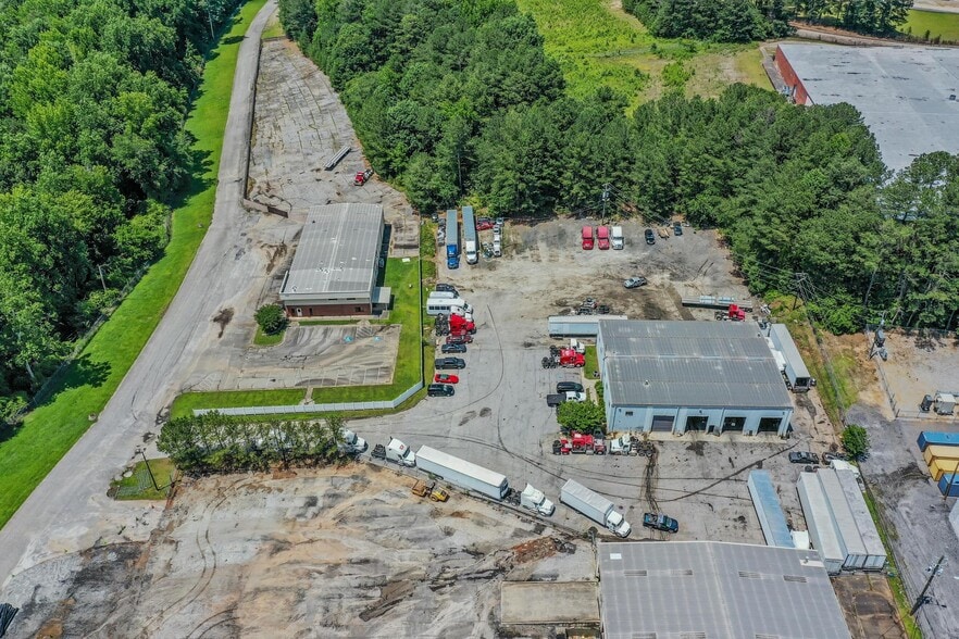 More Photos Of 6525 Marbut Rd, Lithonia Warehouse For Lease