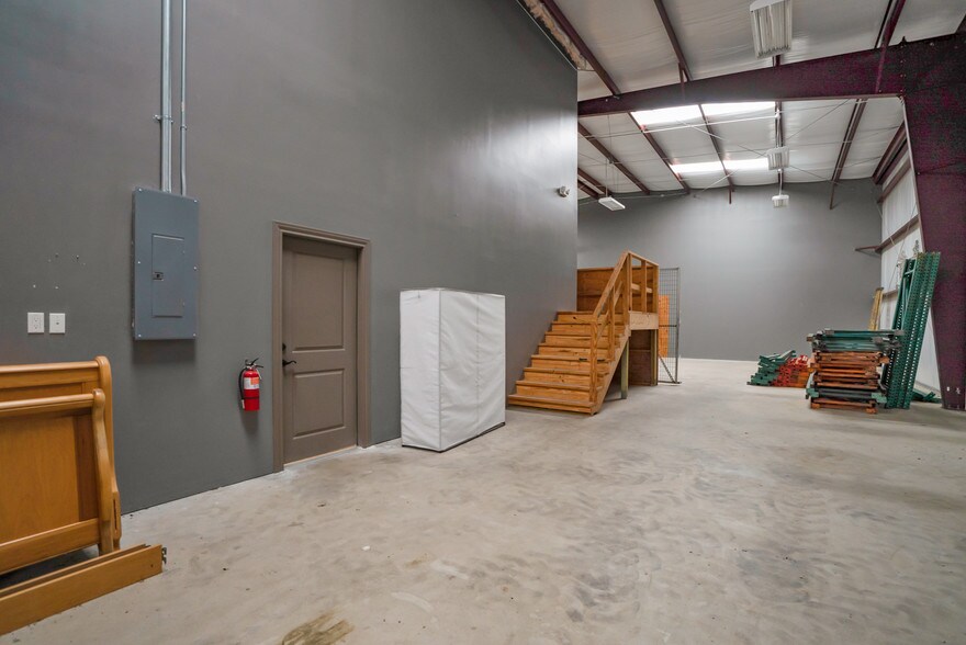 More Photos Of 21619 Rhodes Rd, Spring Light Manufacturing For Sale